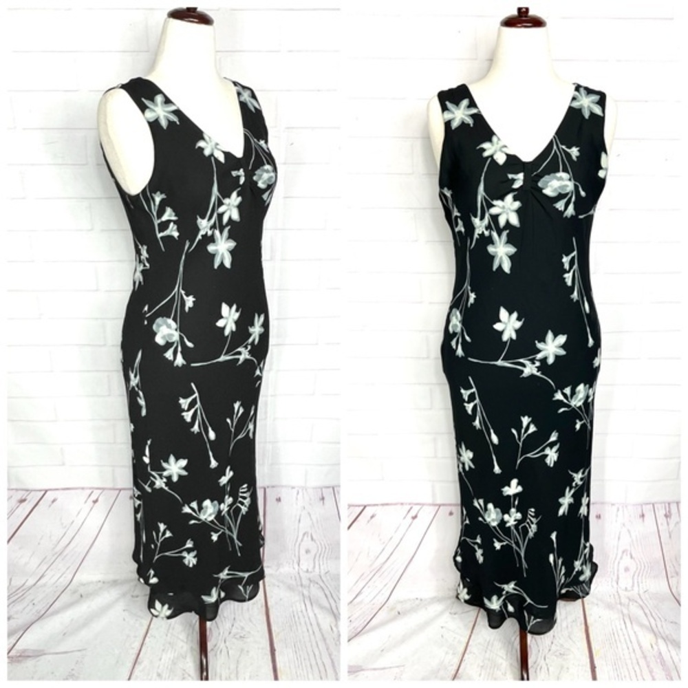 👗|•JONATHAN MARTIN•| Black Floral V-neck Dress Size 10